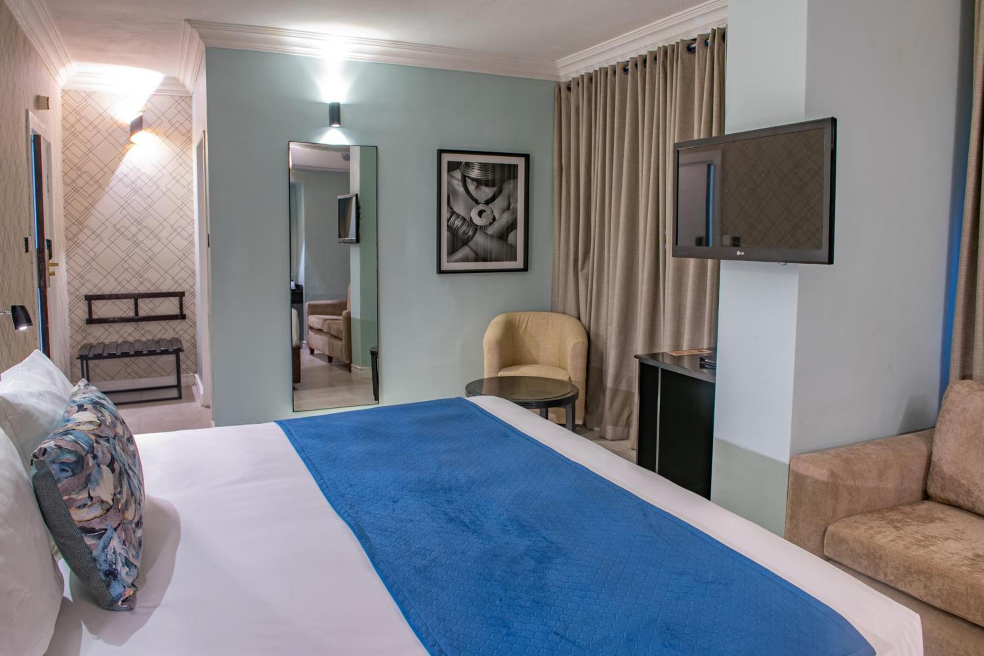 New Ambassador Hotel Harare Exterior foto